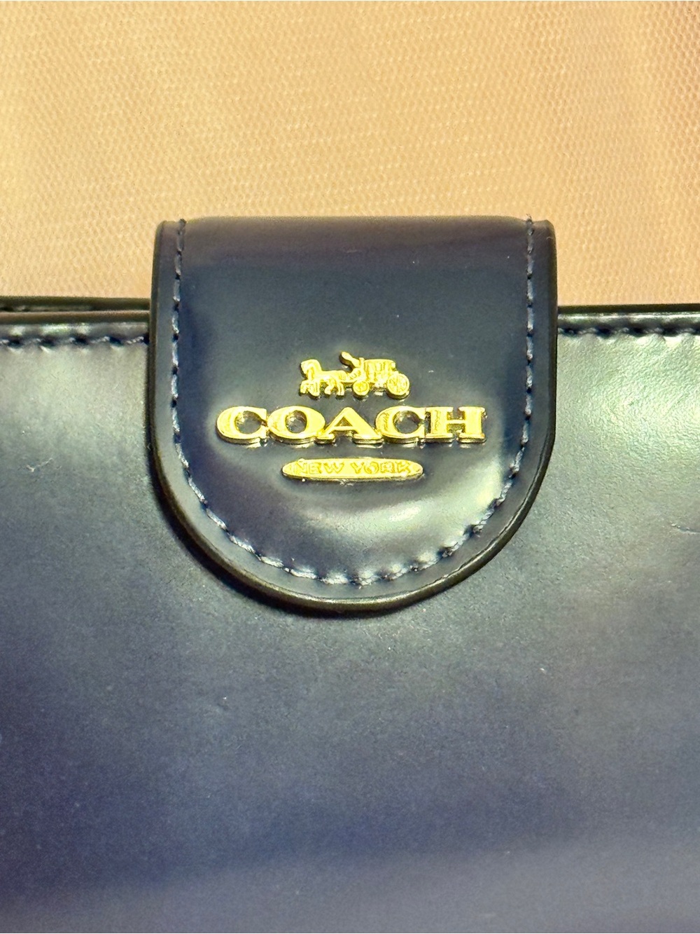 👛⁠[🌸like new]COACH Medium Rare Navy Blue Gold Hardware Leather Auth - Picture 3 of 9
